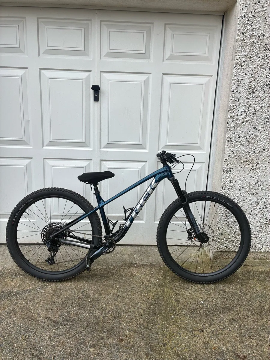 Roscoe 8 hard tail mountain bike - Image 1