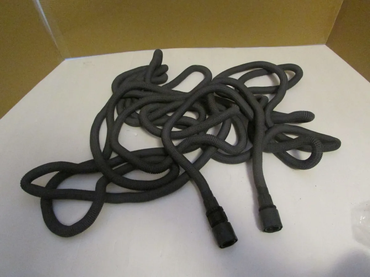 Flexible hose - Image 1