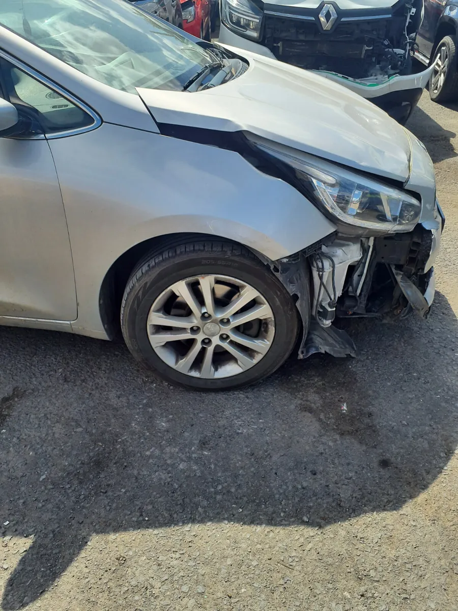 Kia pro ceed 1.4 diesel 2015 - Image 3