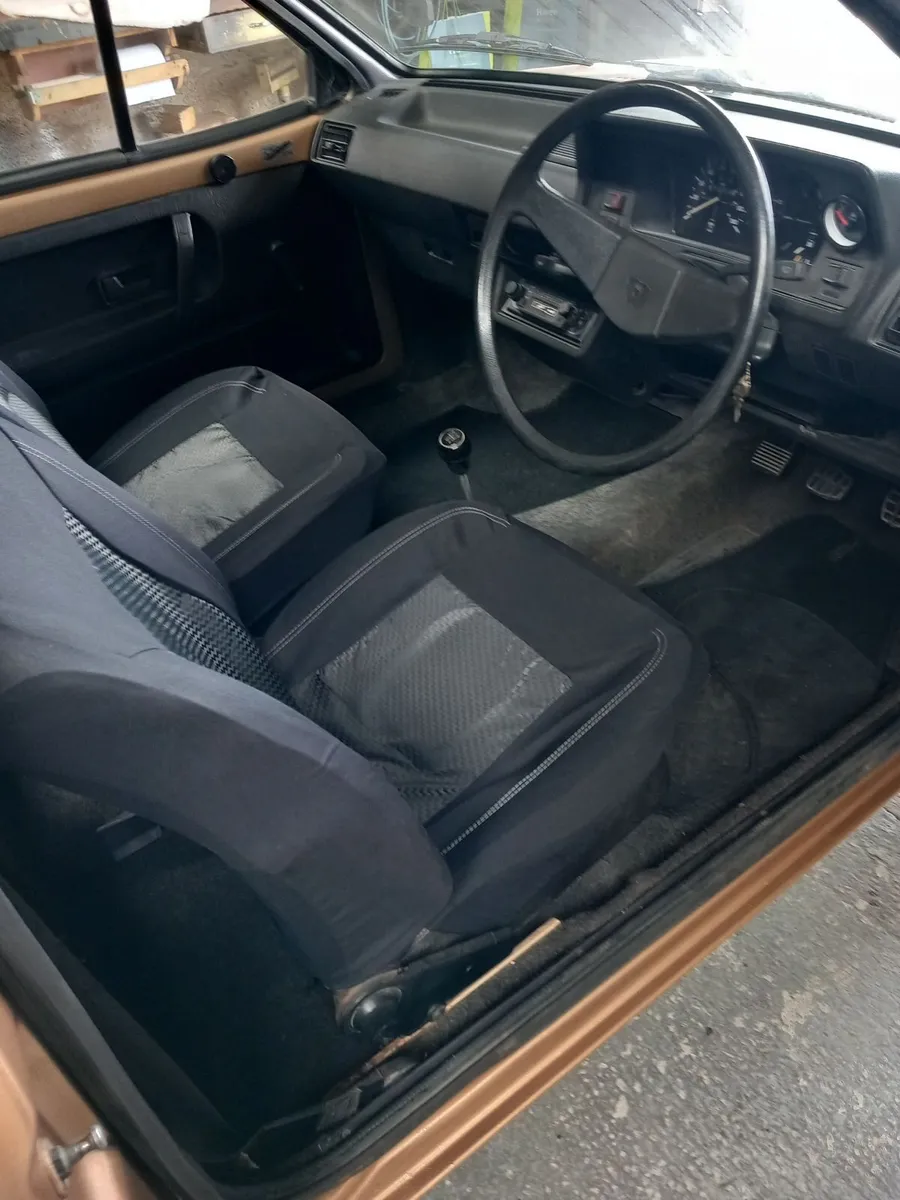 Volkswagen Polo 1982 Bread Van - Image 2