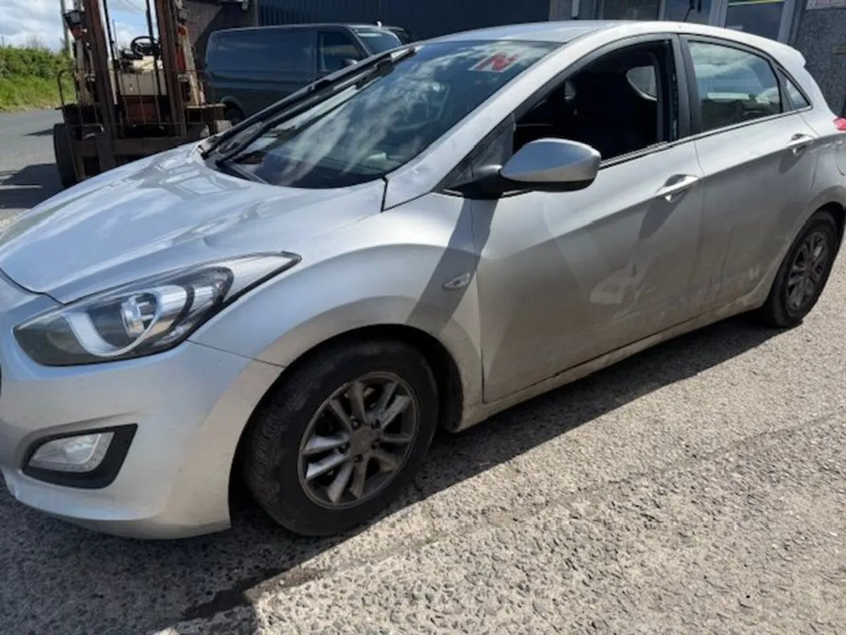2013 HYUNDAI I30 1.6L-D - Image 2