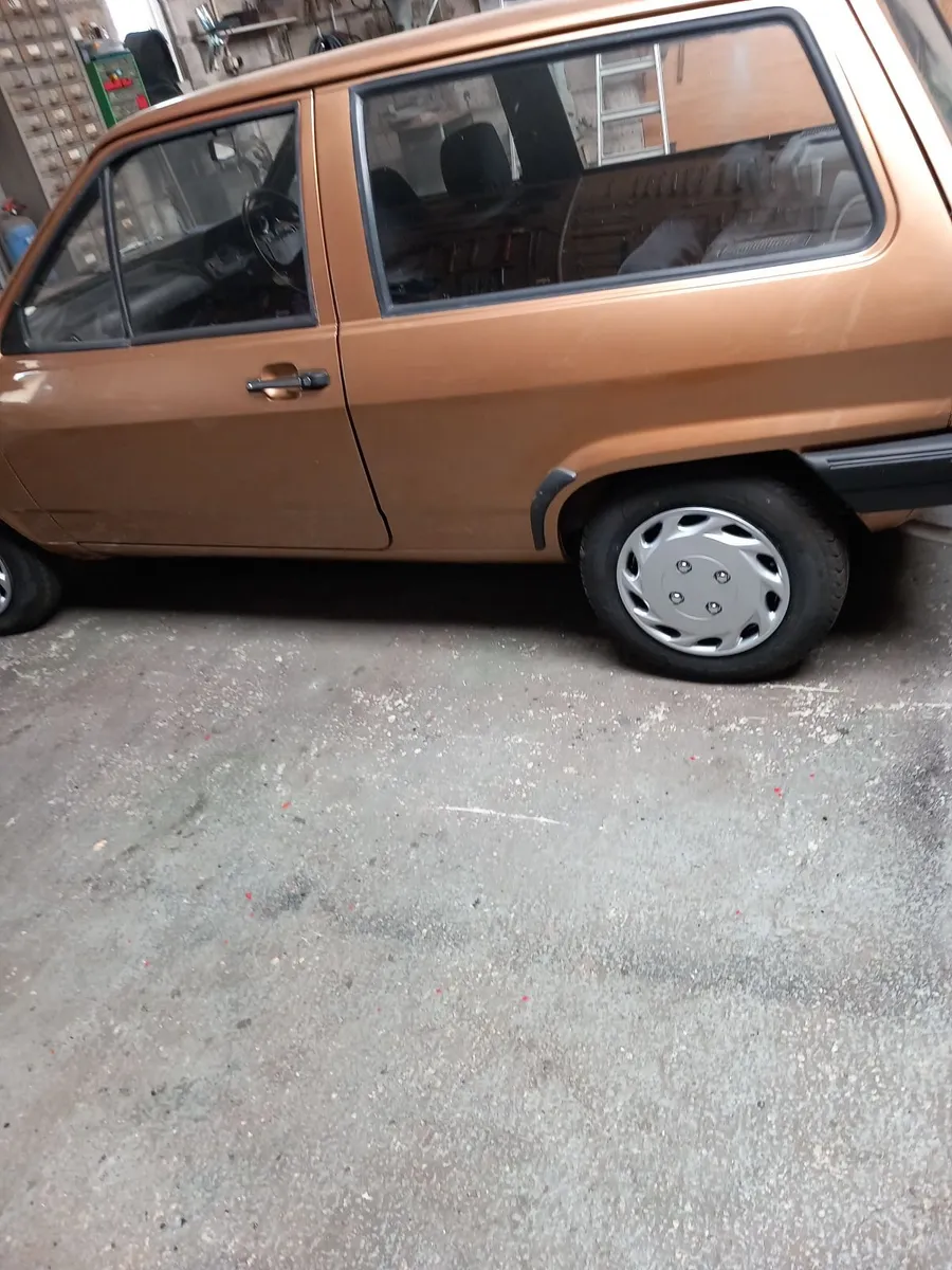 Volkswagen Polo 1982 Bread Van - Image 3
