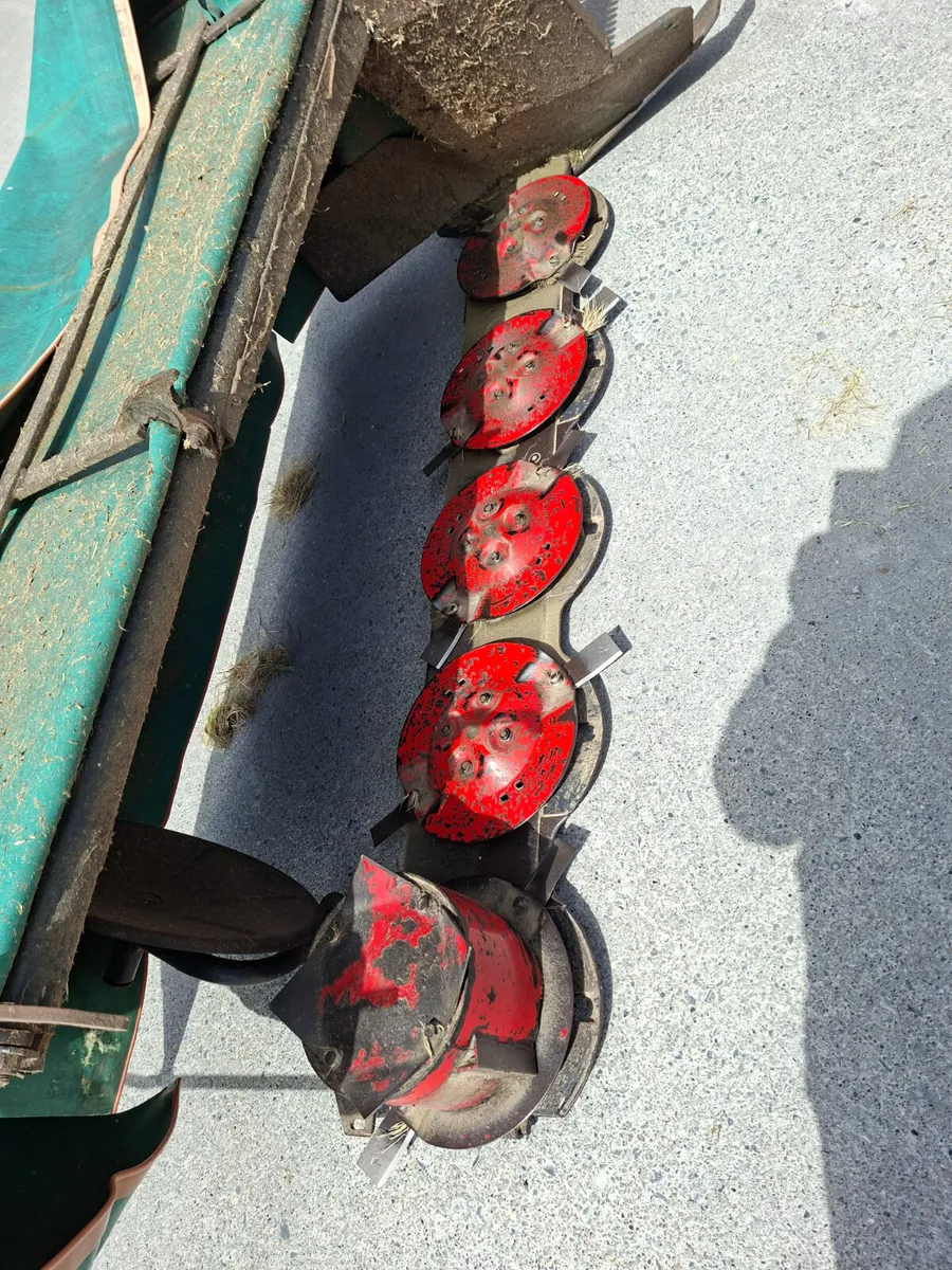 KVERNELAND 2420 DISC MOWER - Image 1