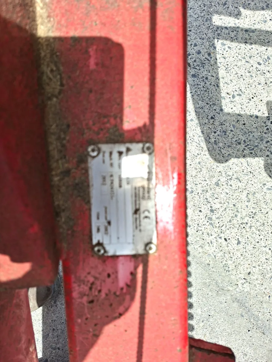 KVERNELAND 2420 DISC MOWER - Image 4