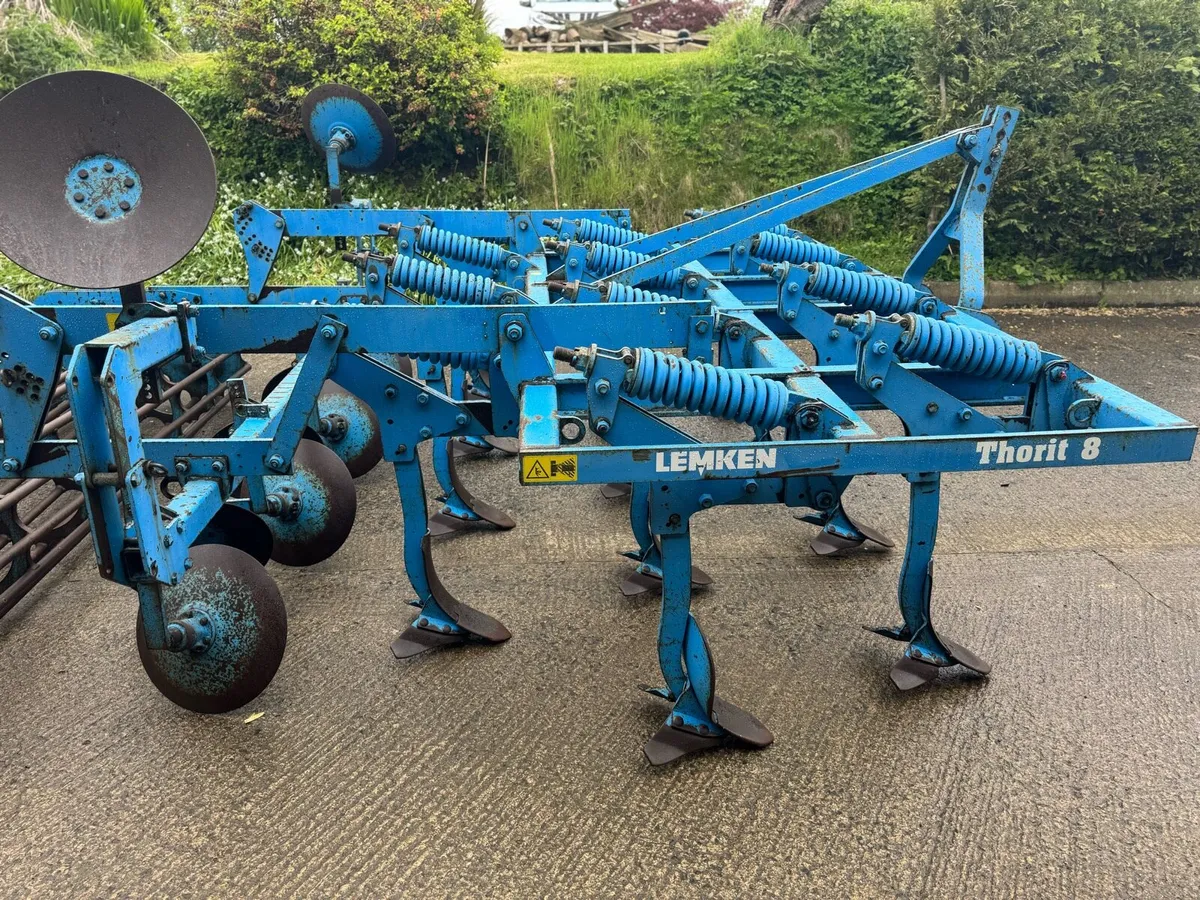 Lemken Thorit 8 Cultivator - Image 4