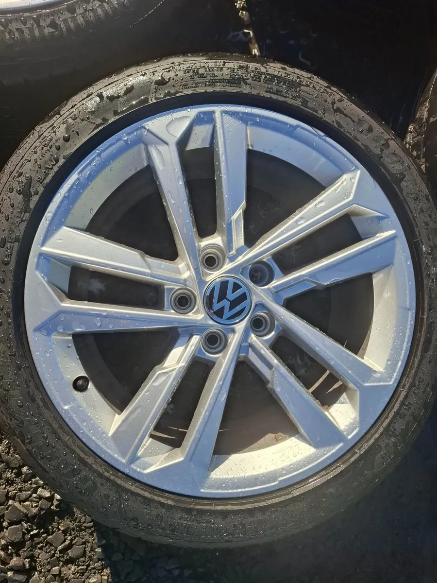 17" Vw Alloys with tyres - Image 1