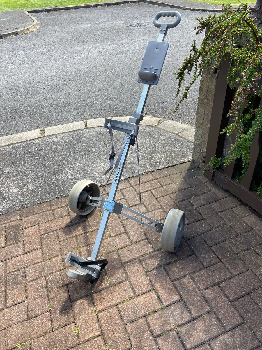 Golf. Trolley