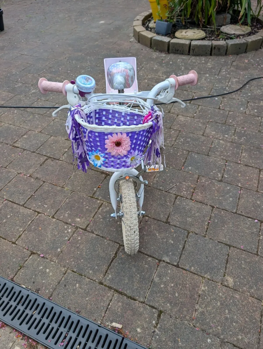 Girls Bike - Suitable for 2 - 5 Year Old - Image 2