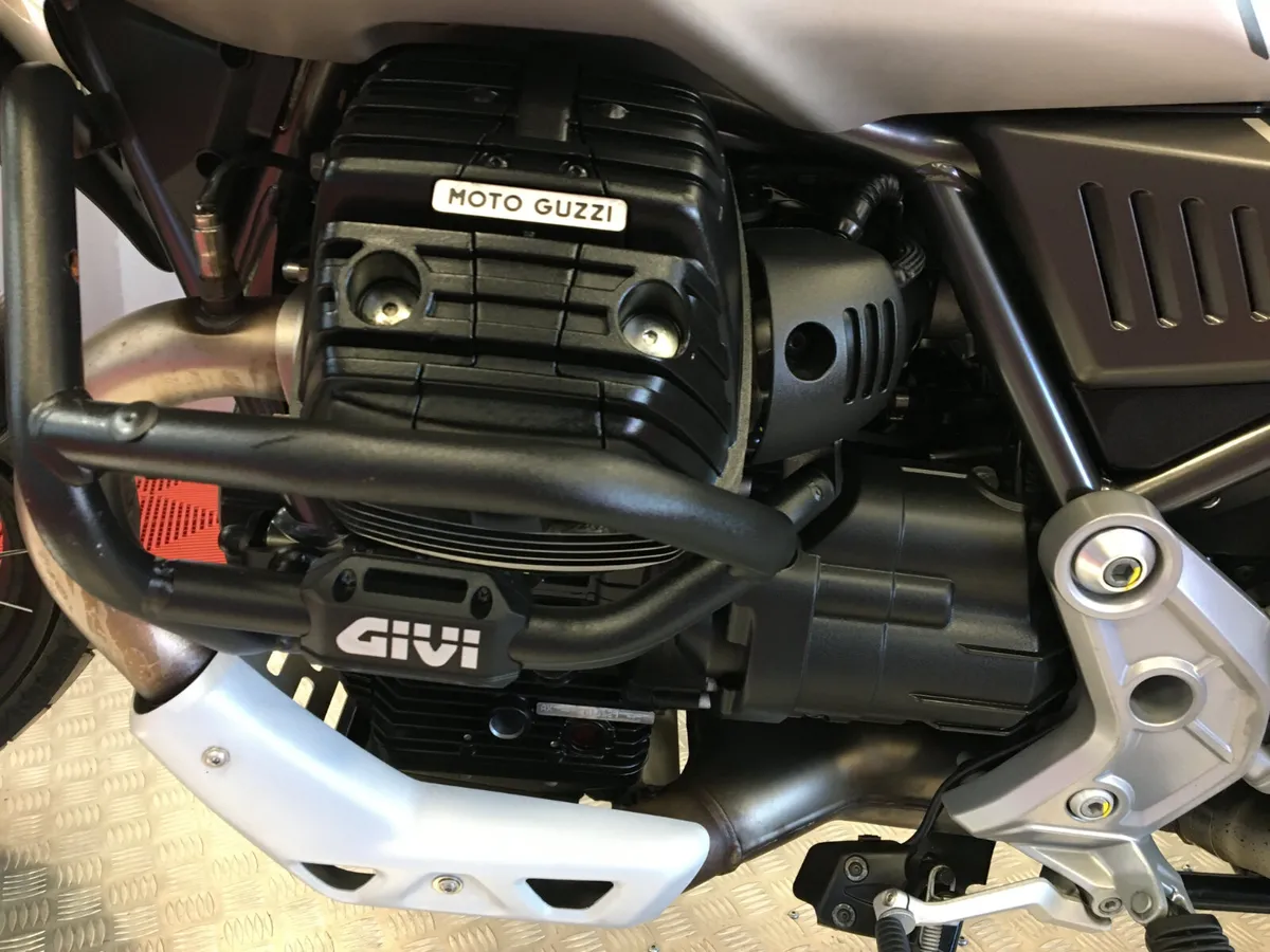 2025 Moto Guzzi V85 TT ''Finance Available'' - Image 4