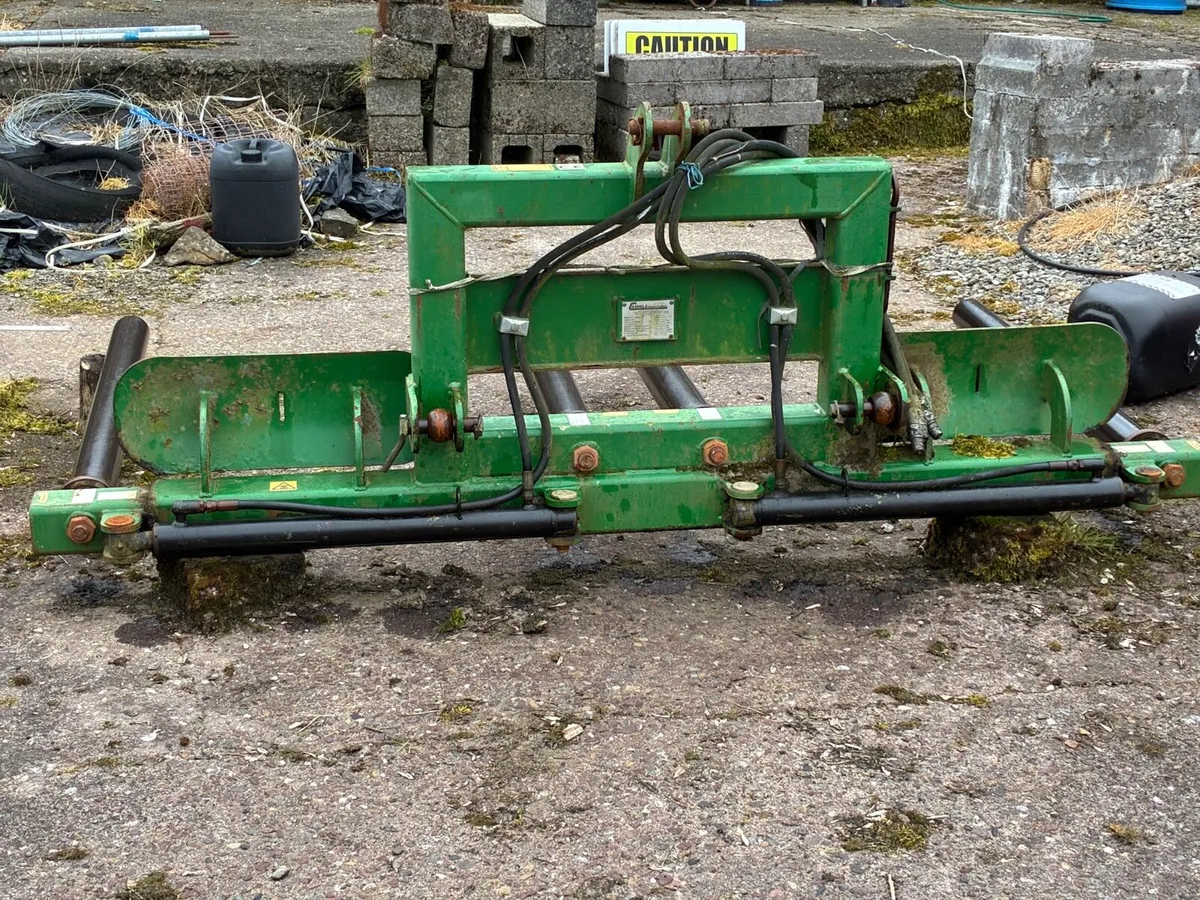 Bale Handler - Image 1