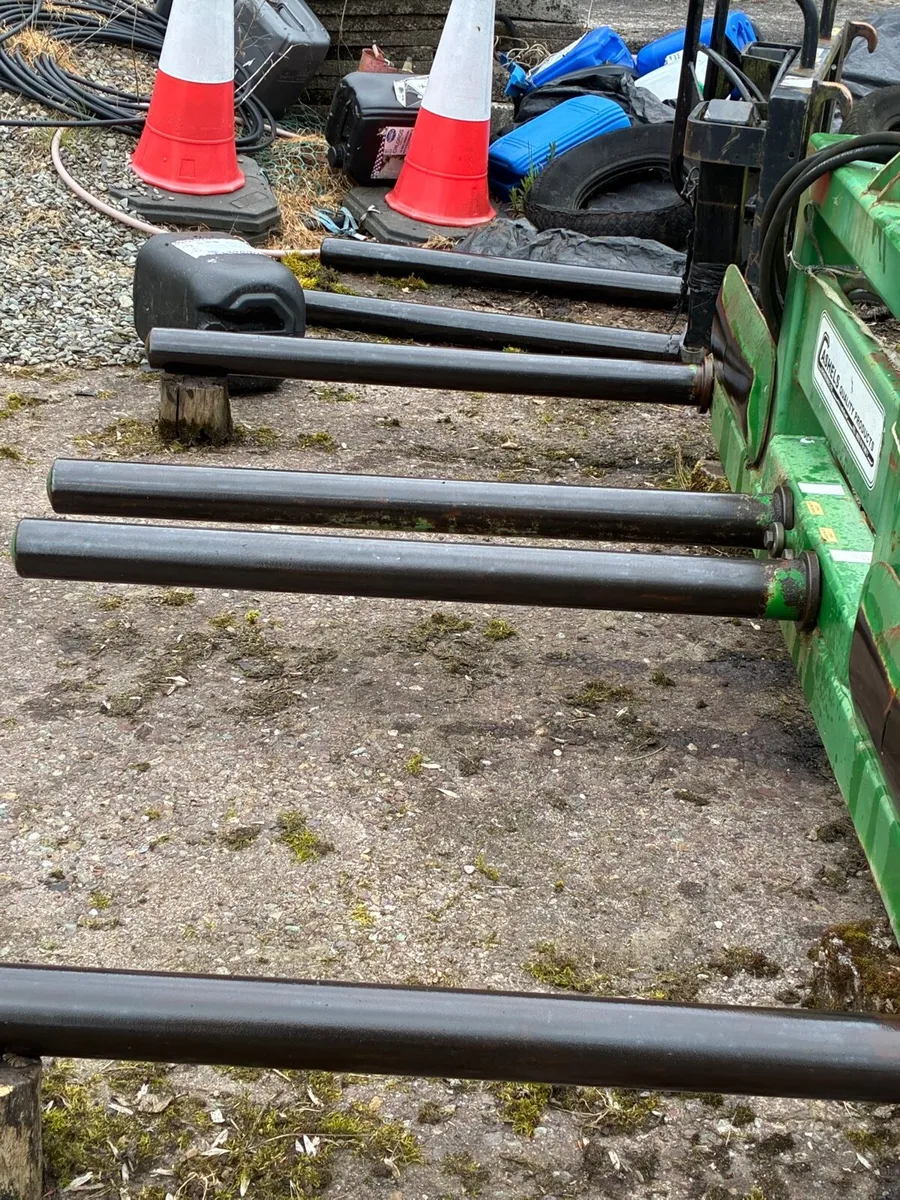 Bale Handler - Image 2