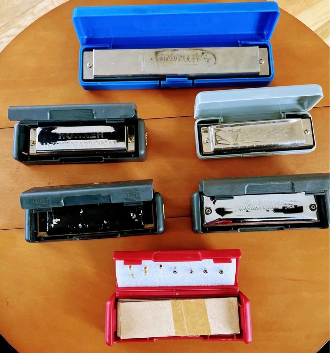 Collection of harmonicas - Image 2