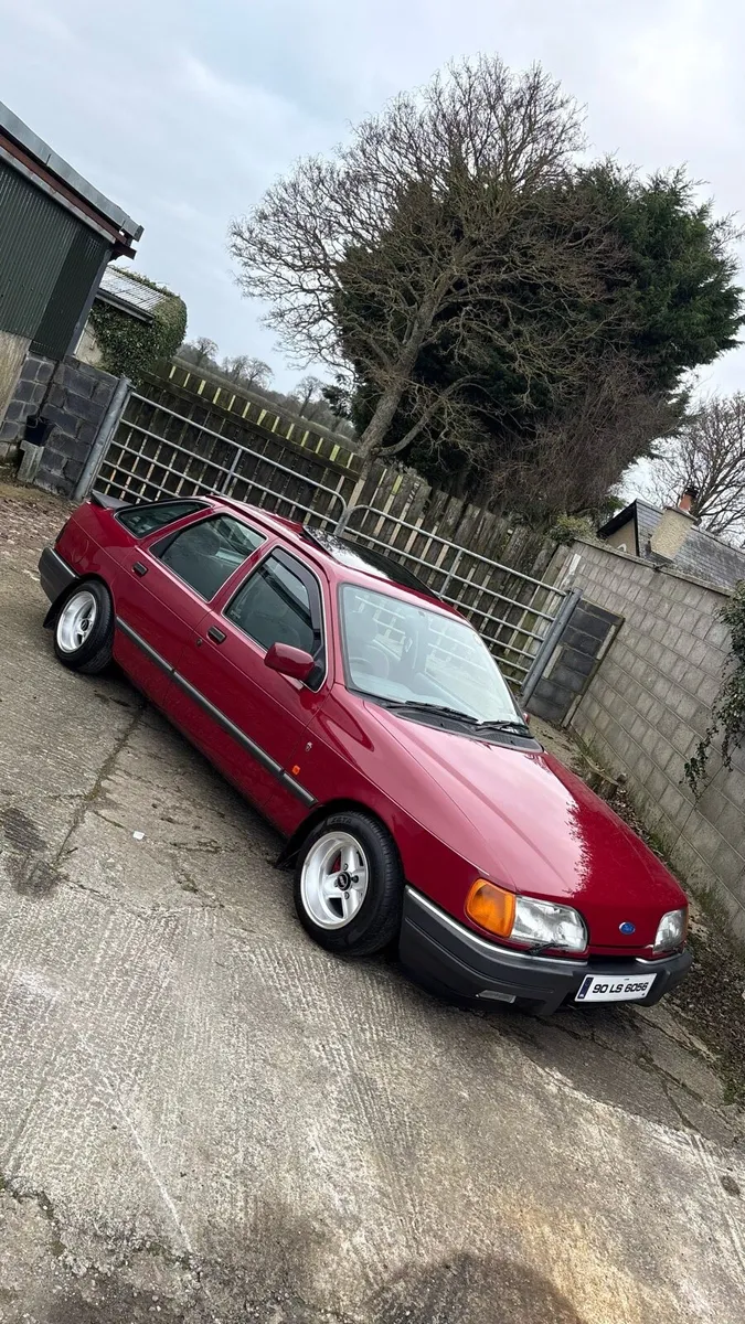 Ford Sierra Ghia 2.0 DOHC - Image 1