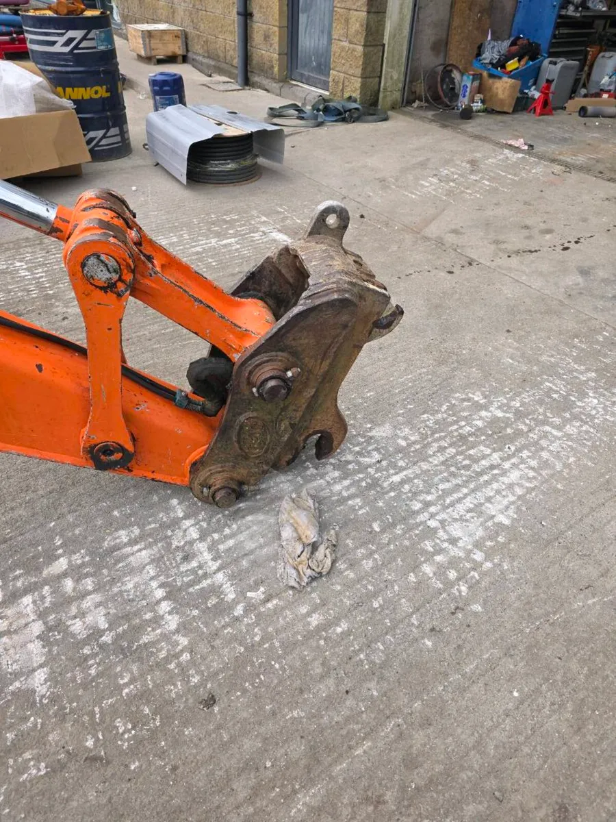 Hitachi Zaxis 130 LCN - Image 4