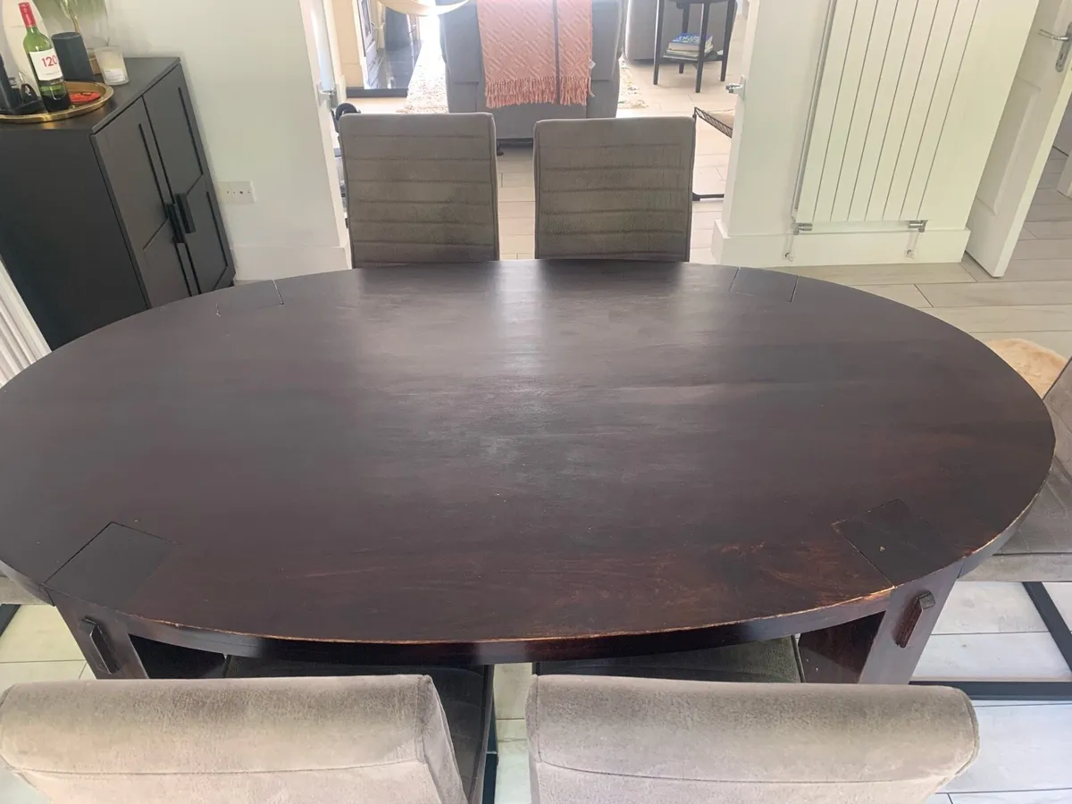 Dining table and chairs - Image 4