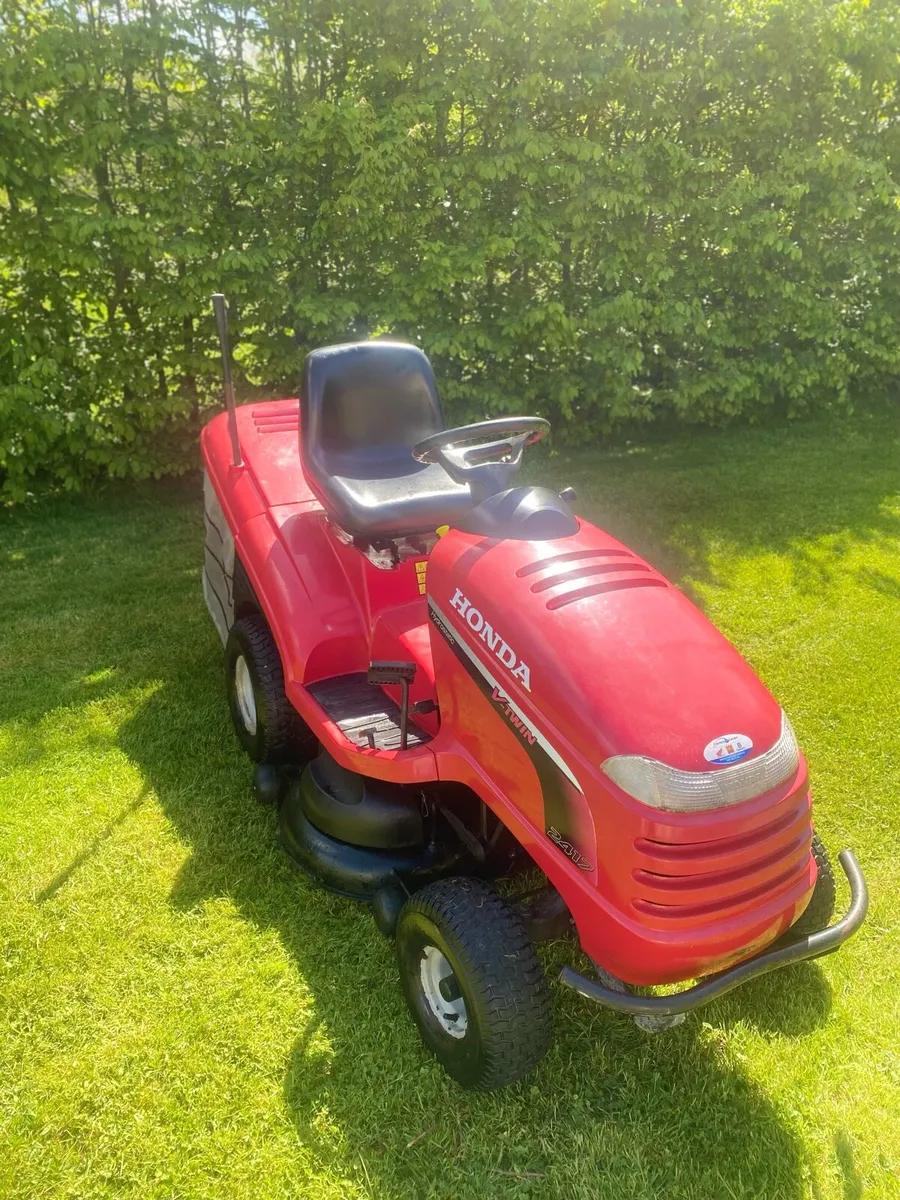 Honda 2417 ride on - Image 2