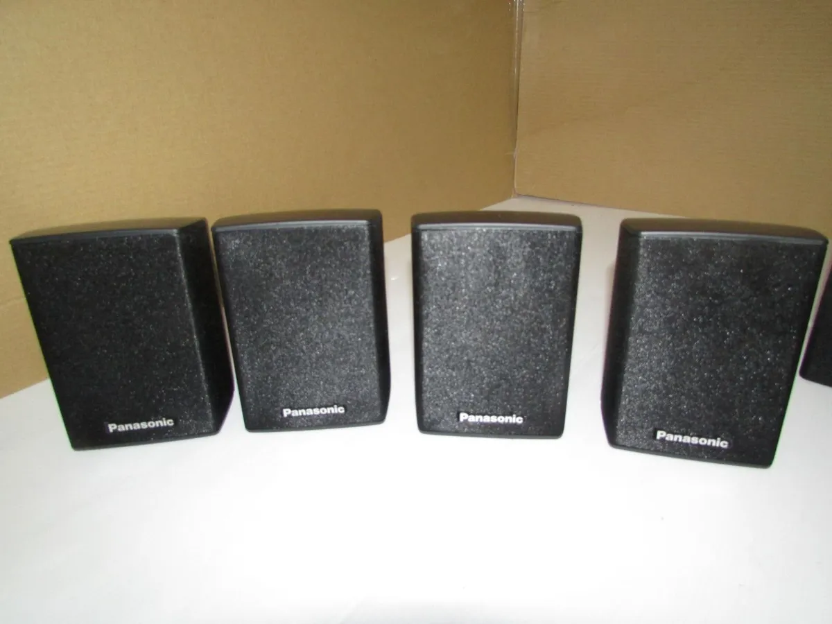 Panasonic speakers with sub - Image 3