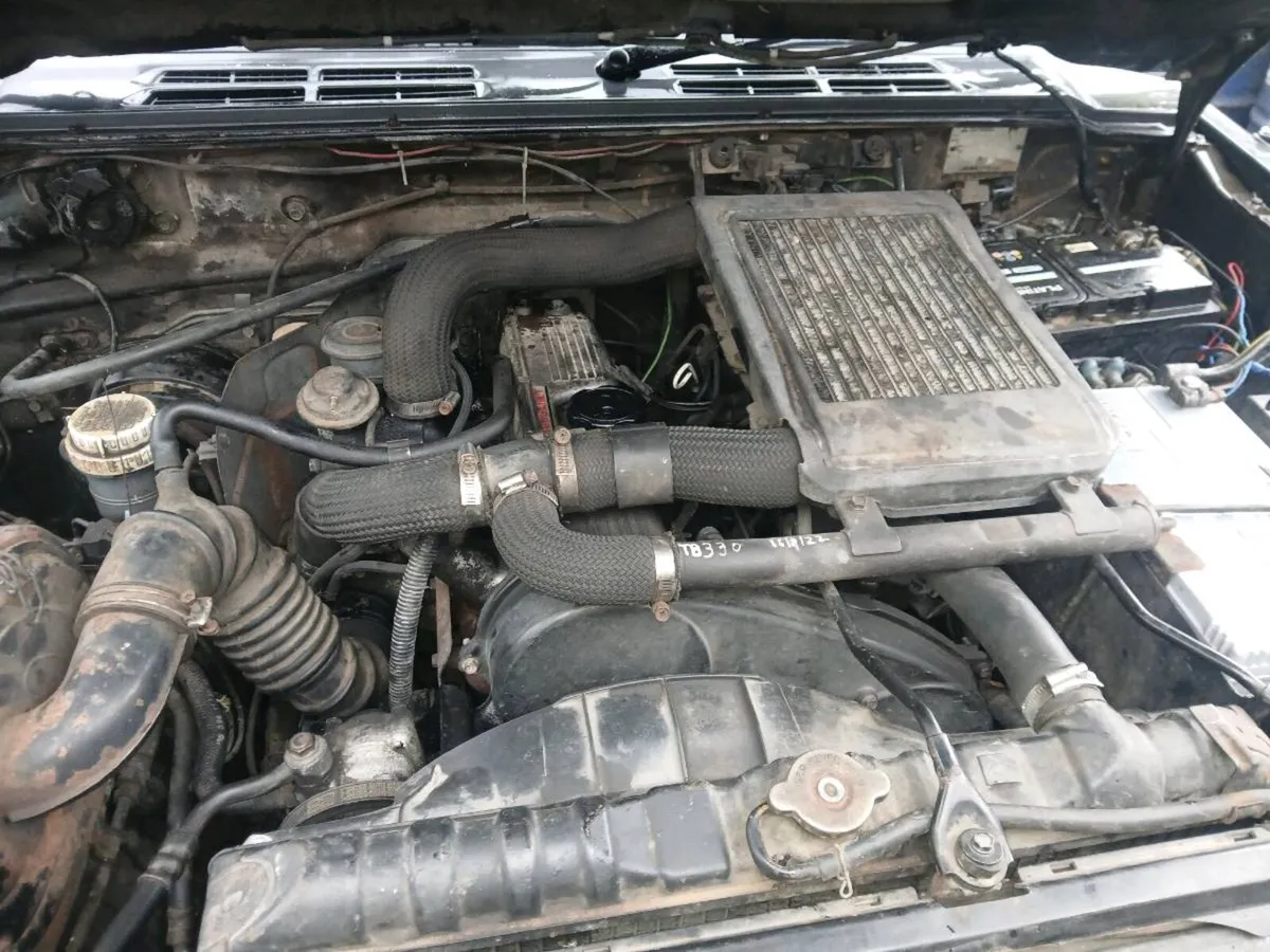 92 Mitsubishi pajero 2.5td manual €56 tax 5seats - Image 3
