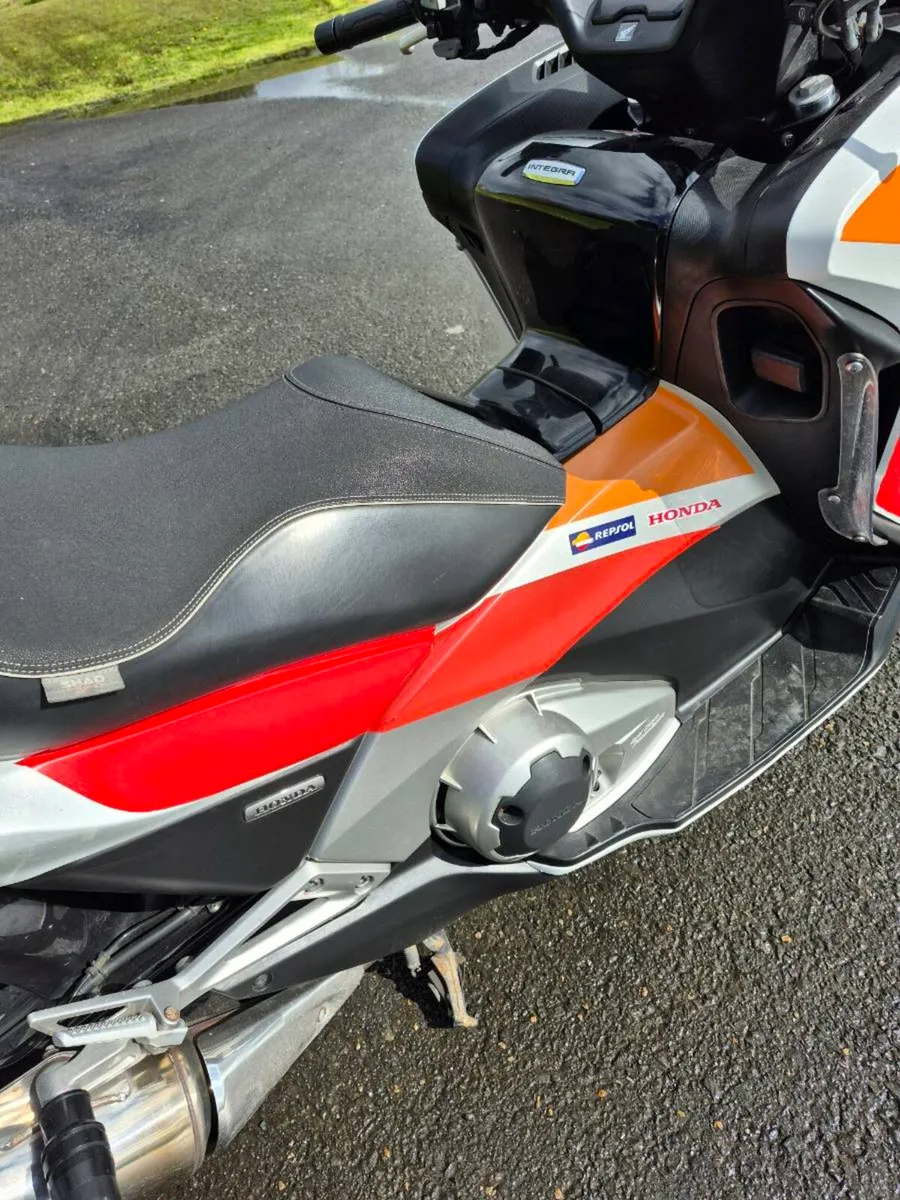 Honda NC700D Motorcycle - Image 3