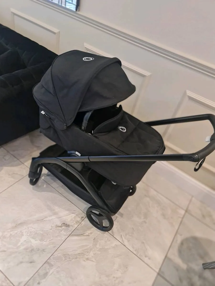 Bugaboo Dragonfly Pushchair and Bassinet - Image 4