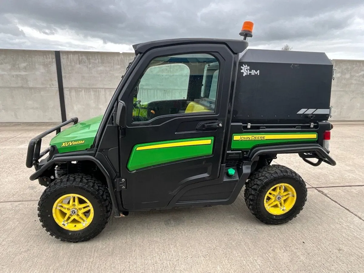 JOHN DEERE XUV865M GATOR DIESEL UTILITY TRUCK - Image 3