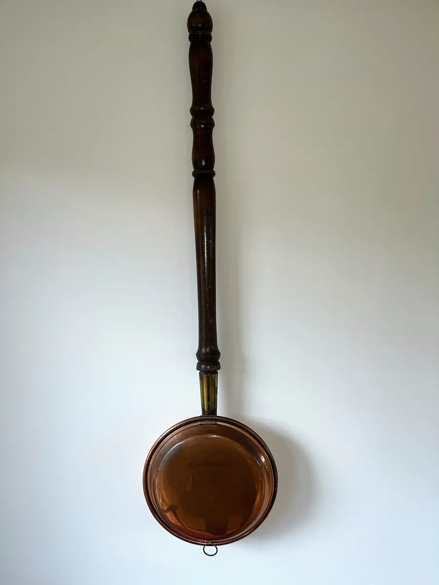 Antique copper and wooden bed pan - Image 1
