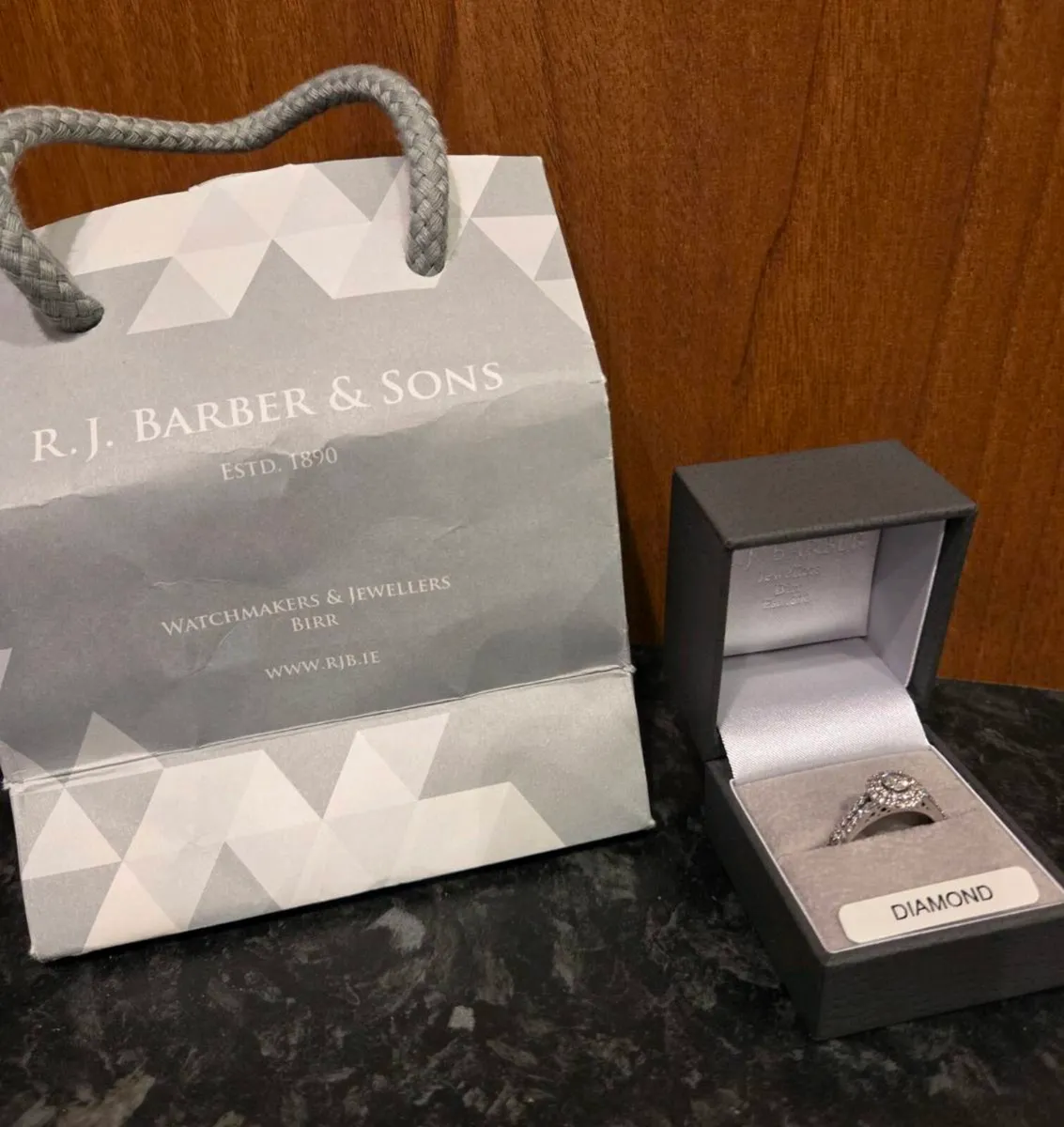 Engagement ring - Image 1