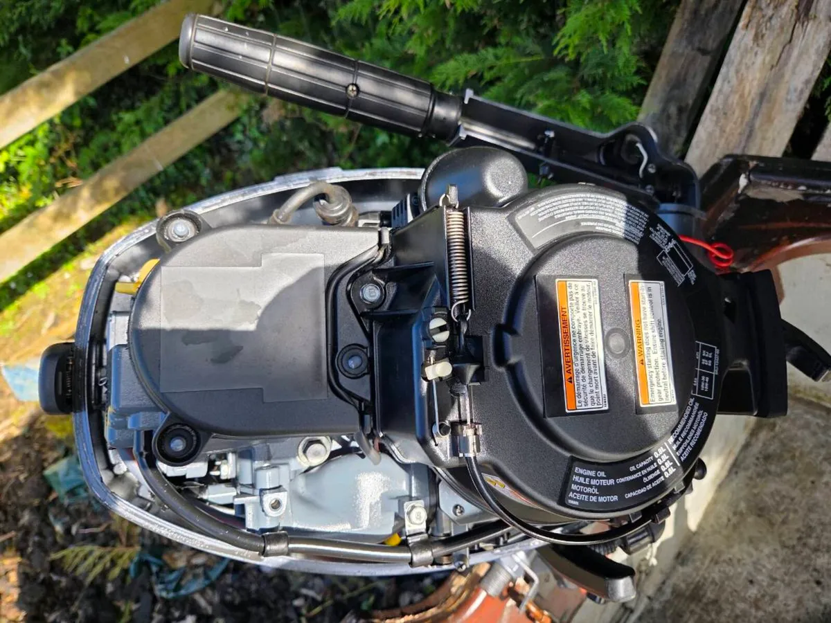 9.9 yamaha 4 stroke shortshaft low hours - Image 3