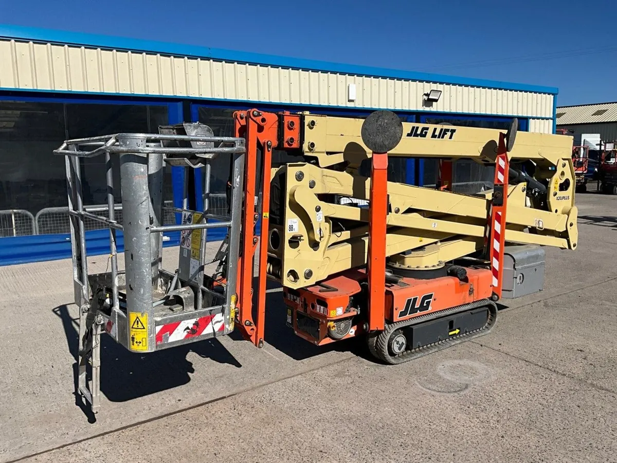 JLG X20JPLUS 20M TRACKED COMPACT BOOM LIFT - Image 1