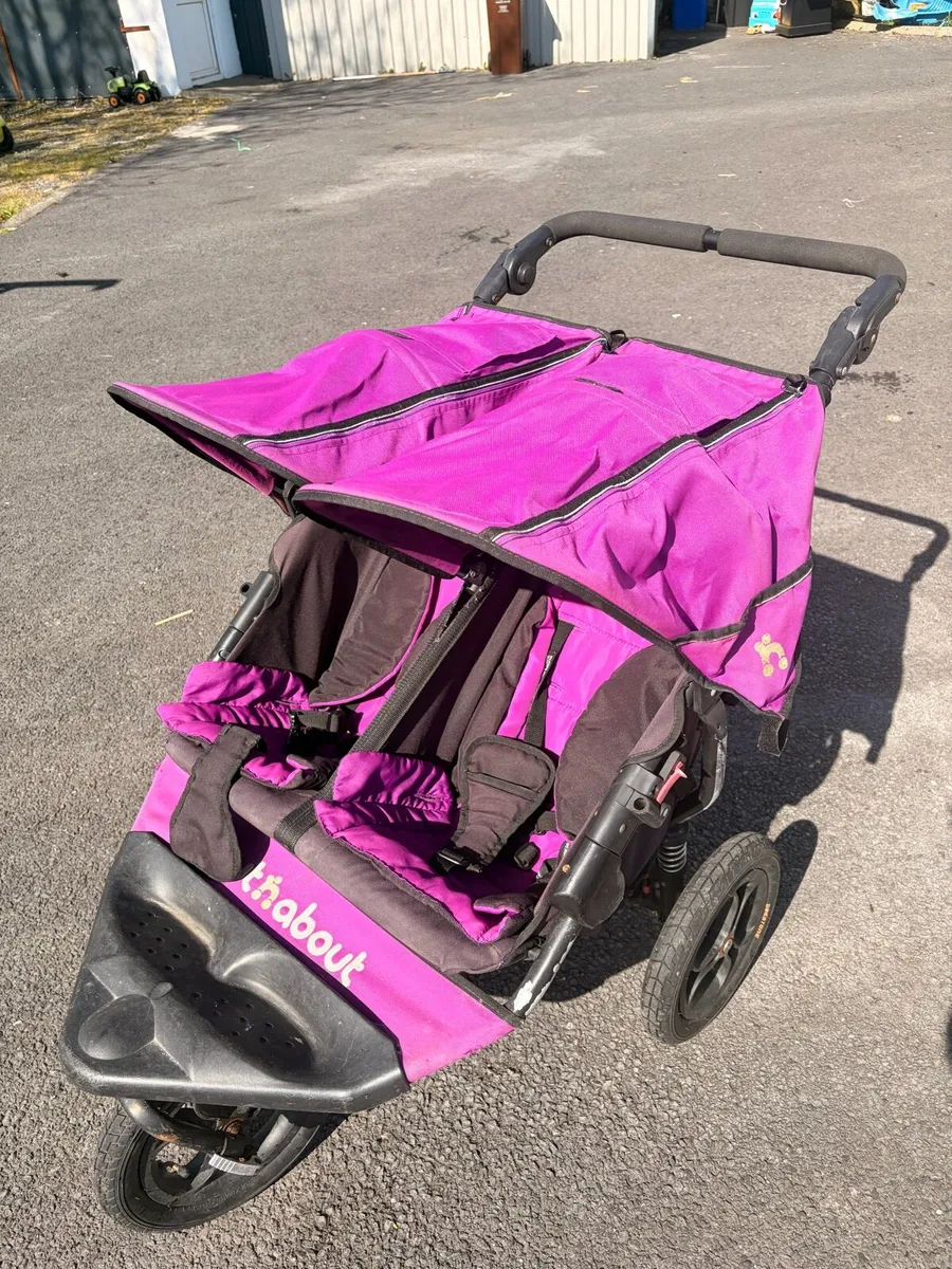 Out and about double buggy - Image 1