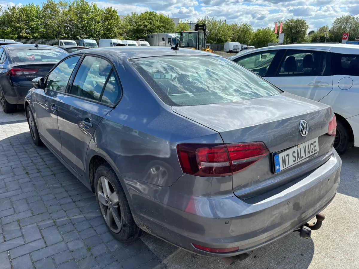 16 Jetta CL 2.0 Tdi Starting 120km Drives - Image 4