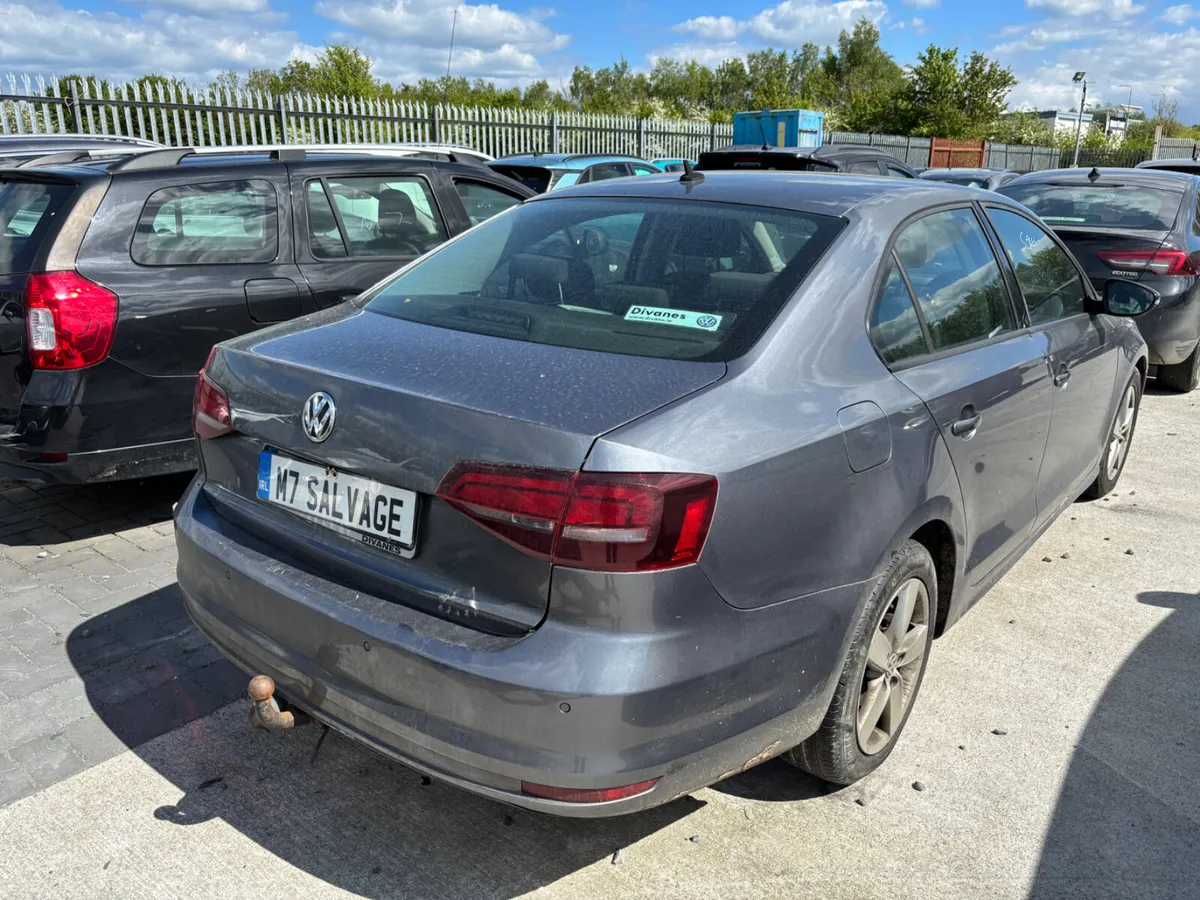 16 Jetta CL 2.0 Tdi Starting 120km Drives - Image 3