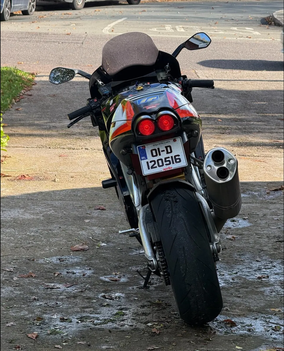 Aprilia RSV Mille R - Image 2