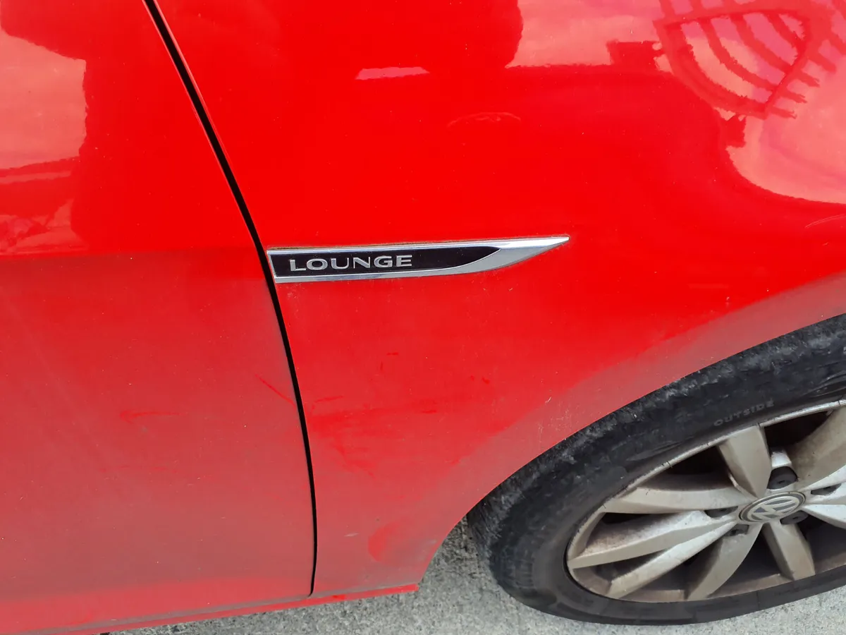 VW Golf Lounge 2016 1.6 diesel - Image 3