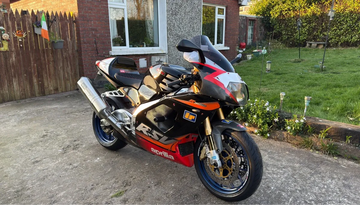 Aprilia RSV Mille R - Image 1