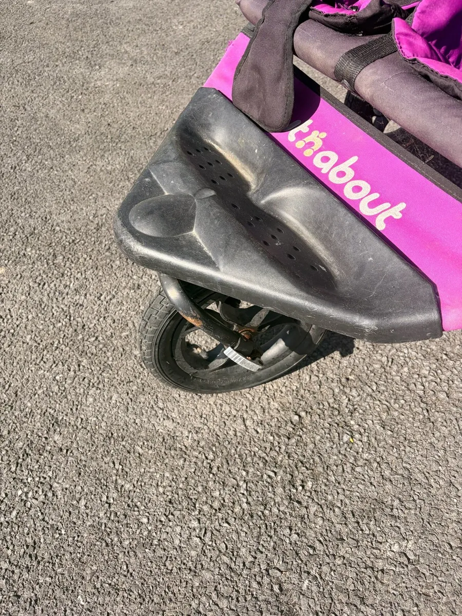 Out and about double buggy - Image 3