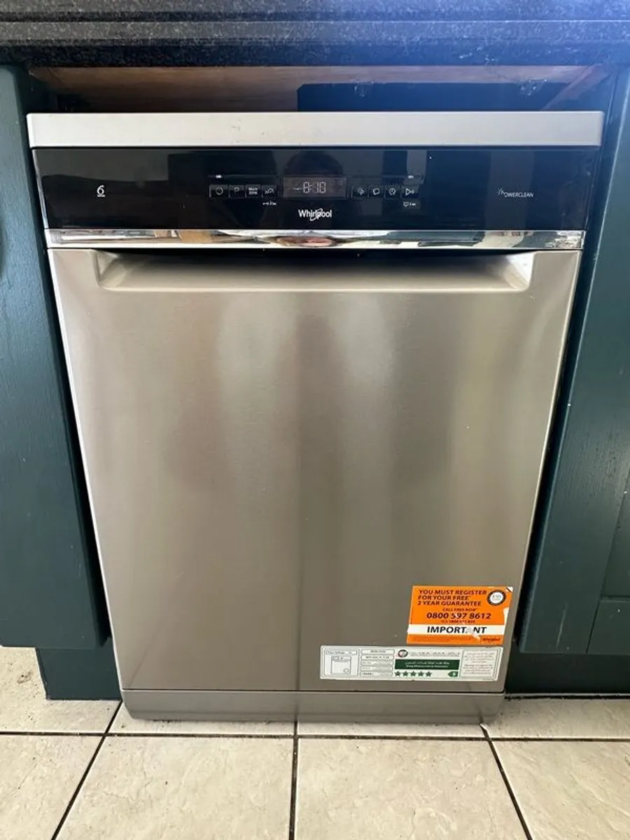 Whirlpool Dishwasher - 6th sense powerclean - Image 1