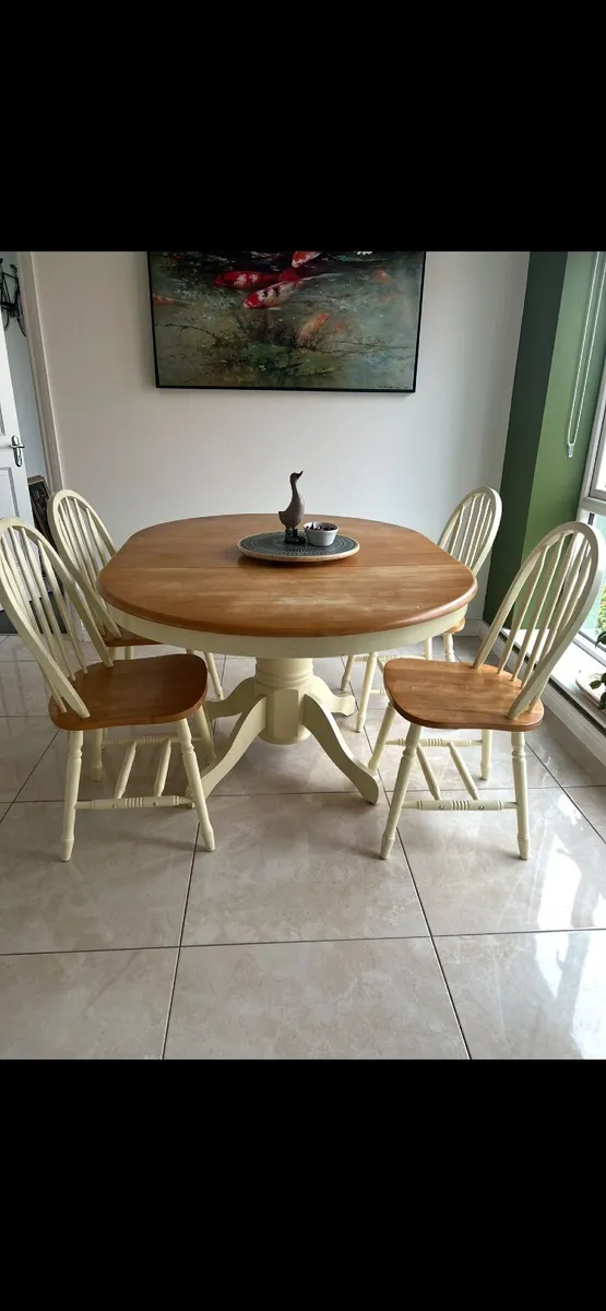 Dining table and chairs - Image 2