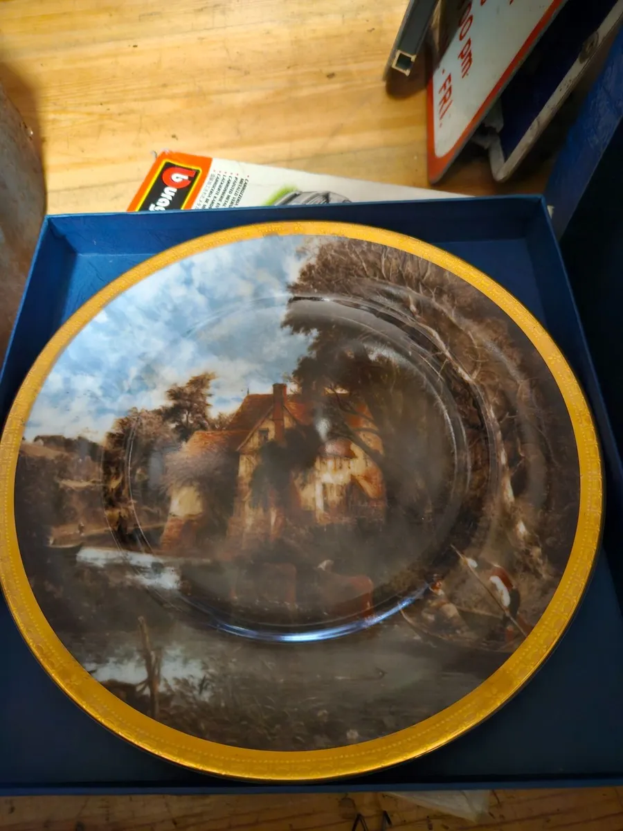 Vintage Arklow Pottery Plate - Image 1