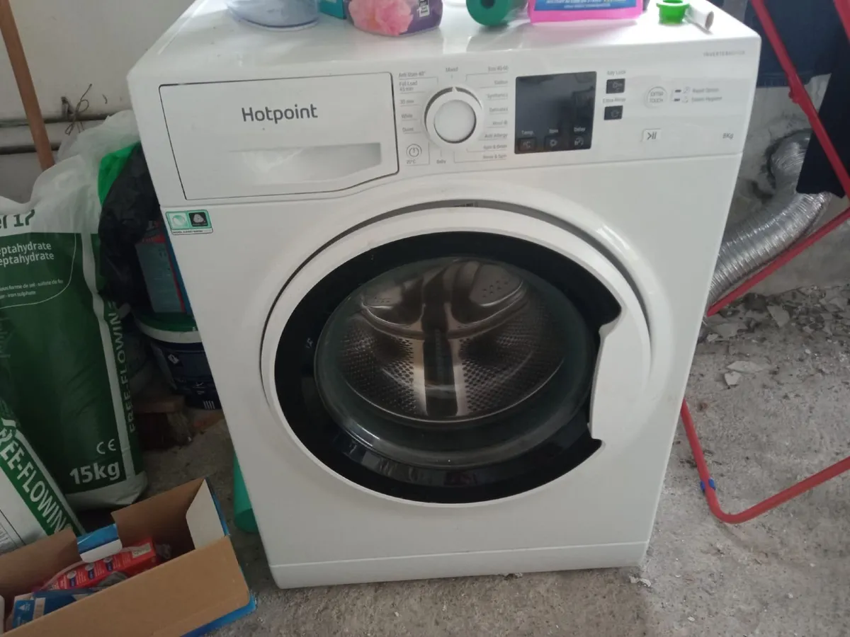 Hotpoint Washing machine - 8kg.