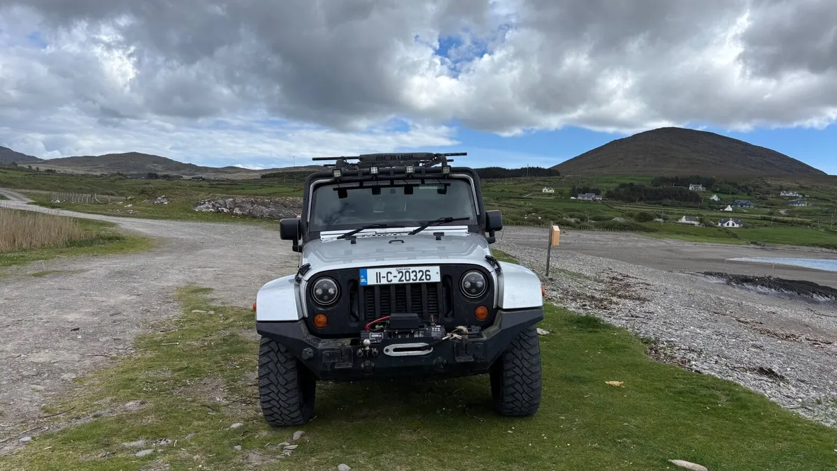 Jeep Wrangler 2011 - Image 1