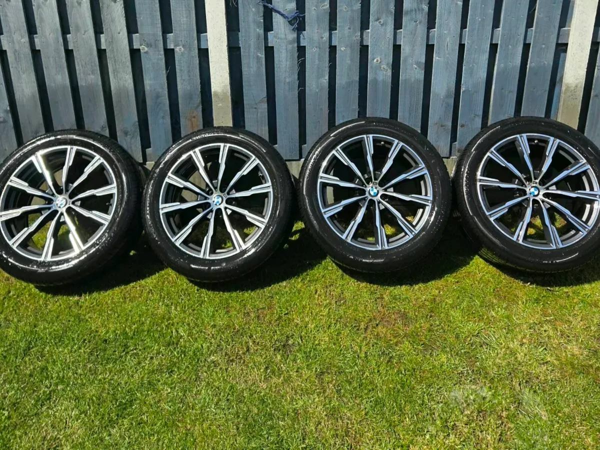 20" BMW X5/X6 G05/G06 Alloys and Tyres - Image 1