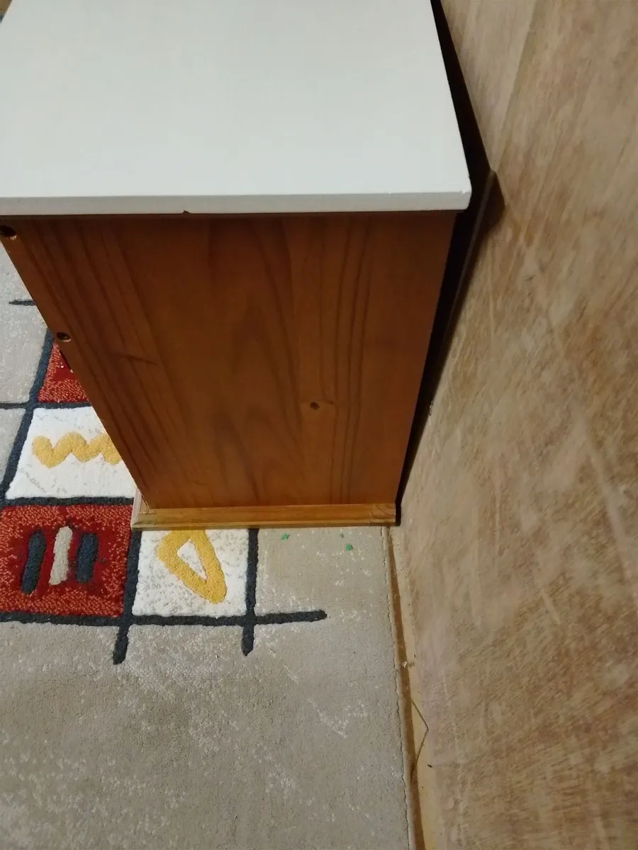 Cabinet - Image 3