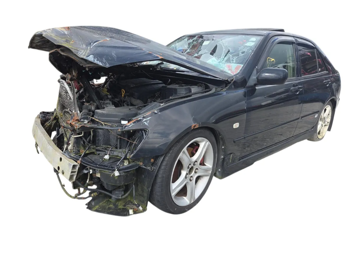 2005 LEXUS IS200 For Breaking/Dismantling - Image 1