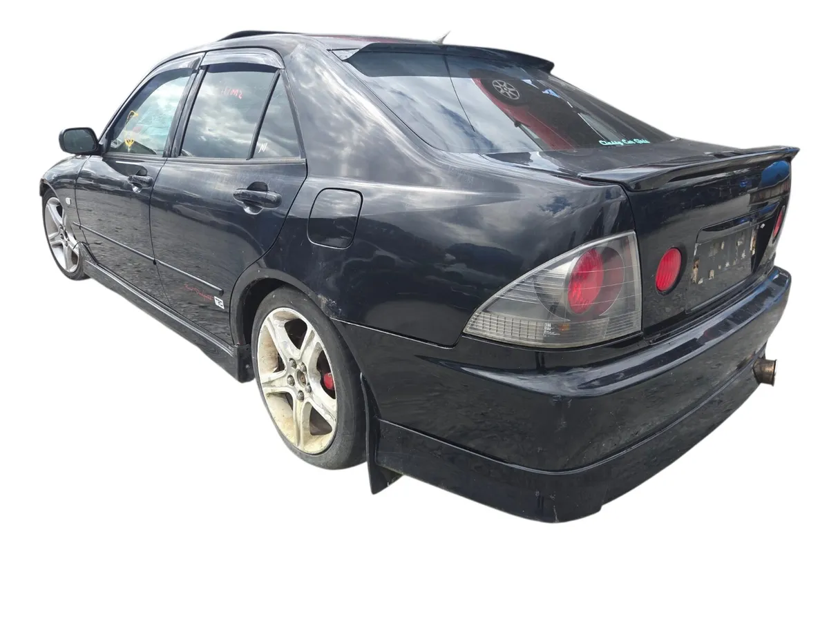 2005 LEXUS IS200 For Breaking/Dismantling - Image 3