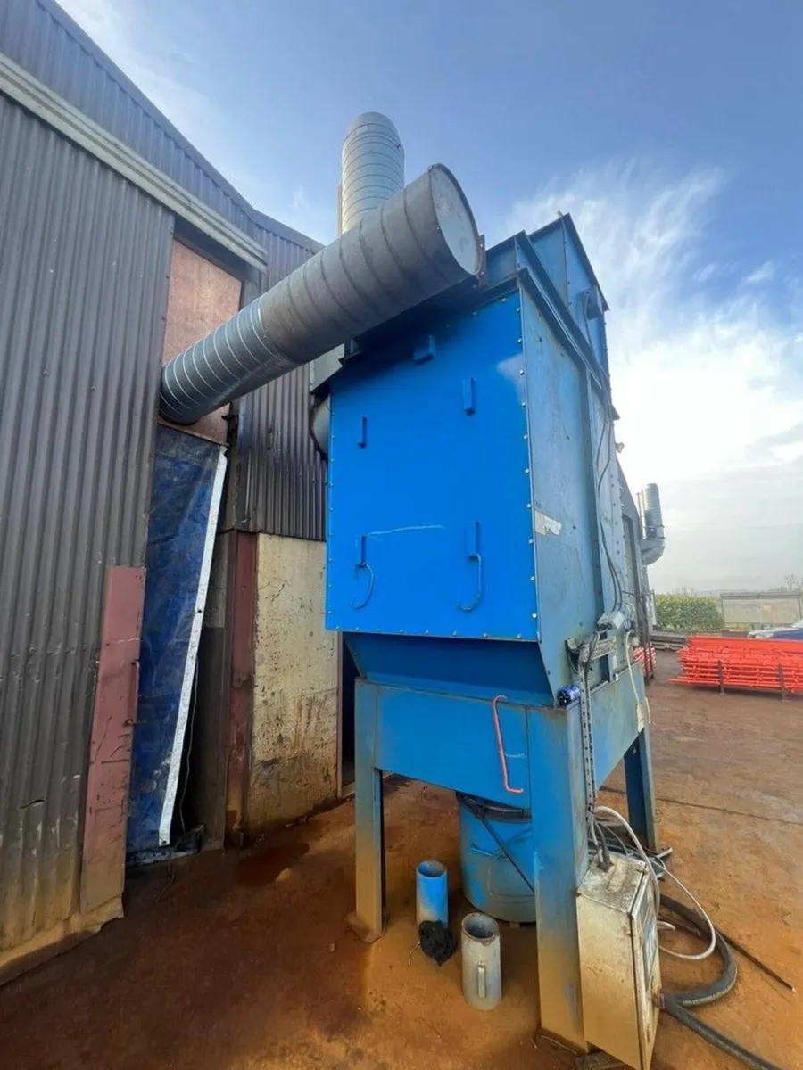 DONALDSON TORIT DCE 3 PHASE DUST EXTRACTION UNIT - Image 4