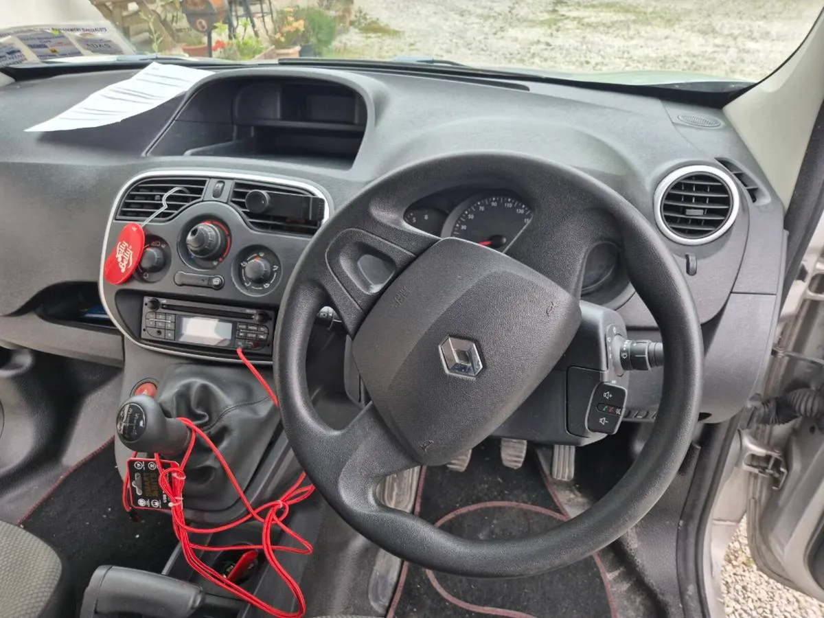 Renault Kagoo maxi 5 seat - Image 4
