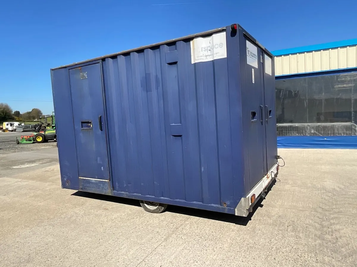BOSS CABINS SINGLE AXLE ANTI VANDAL WELFARE UNIT - Image 2