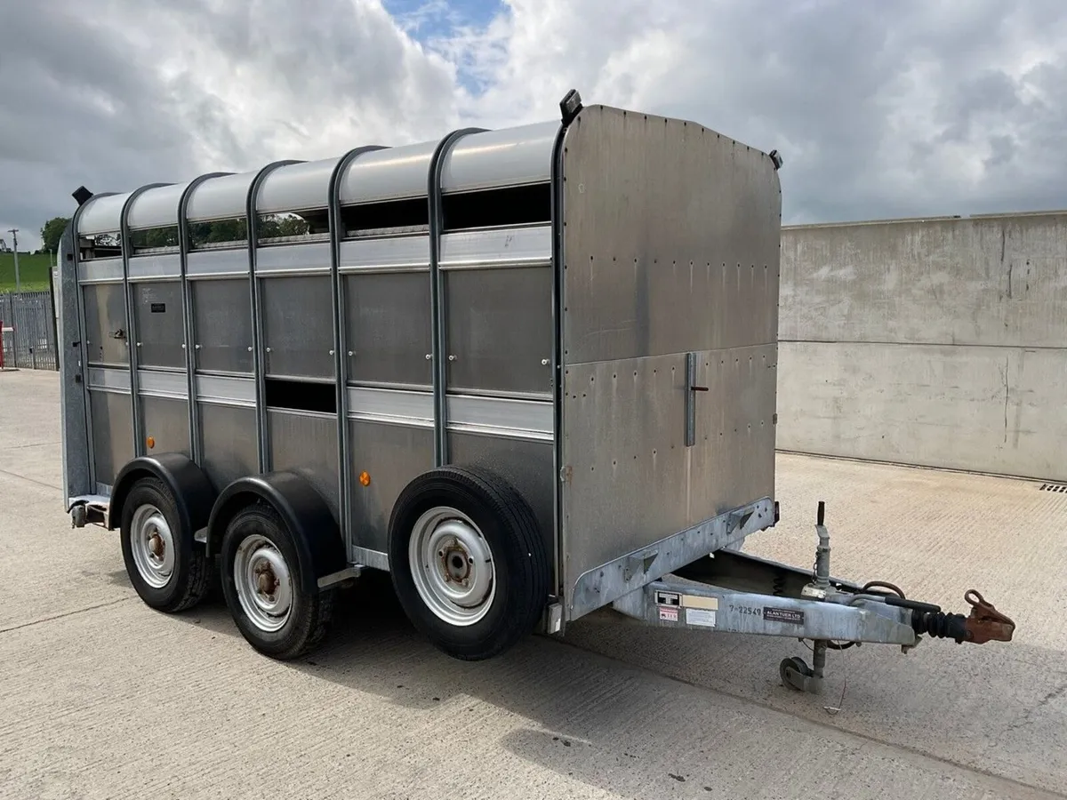 IFOR WILLIAMS  12ft6" X 6ft  LIVESTOCK TRAILER - Image 1
