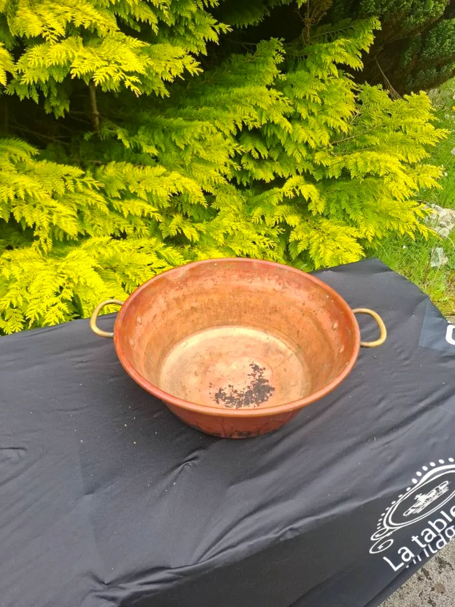 By post only 37cm copper pot - Image 1